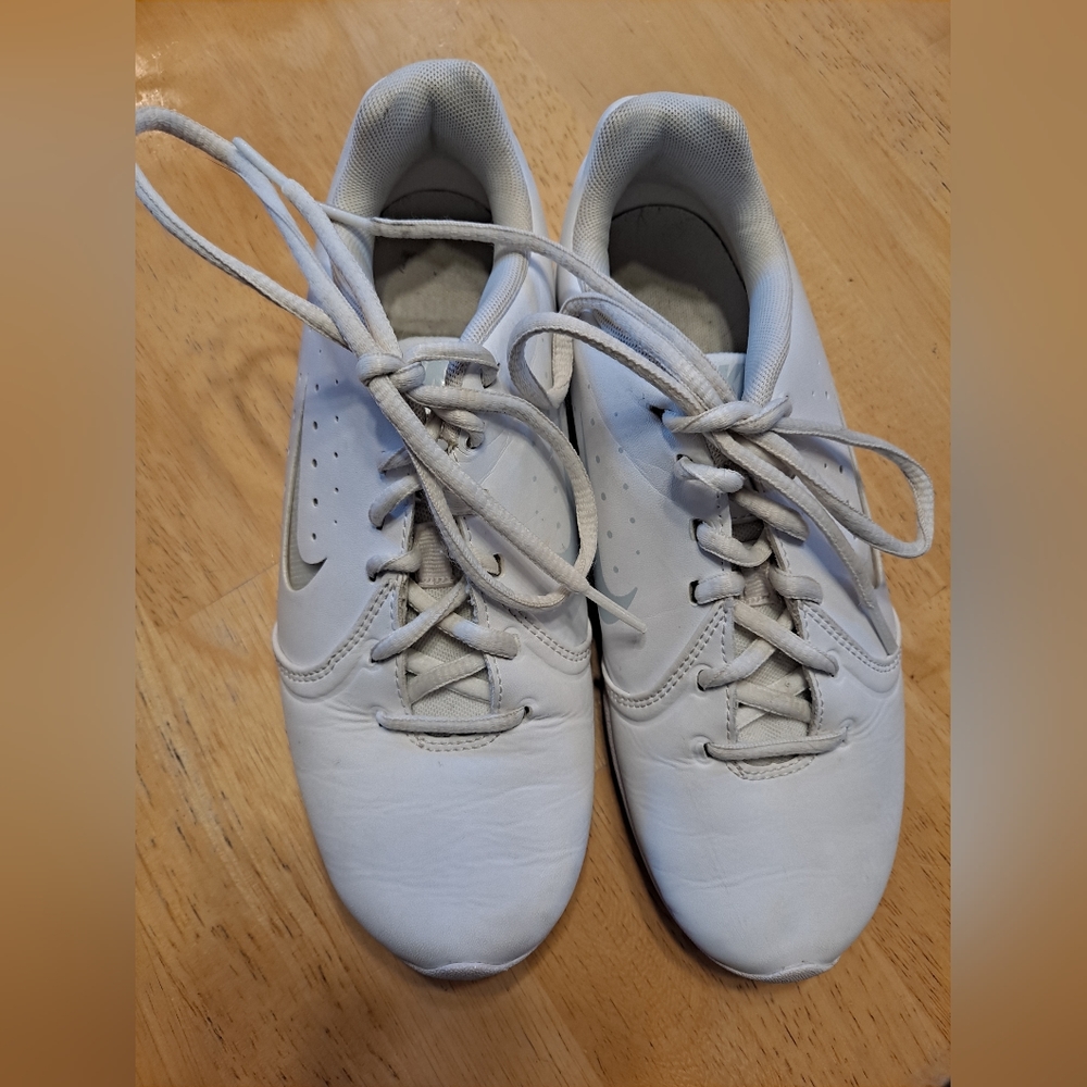 Nike cheer shoes